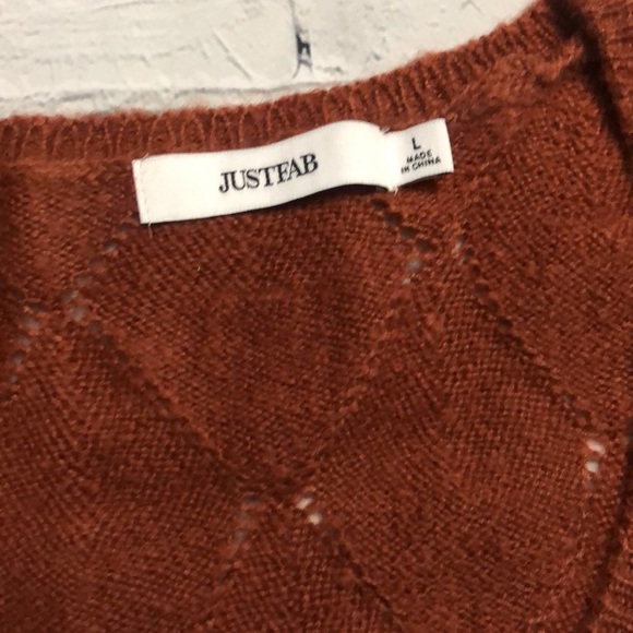 Cropped V Neck Puffy Belled Sleeve - Picture 4 of 12